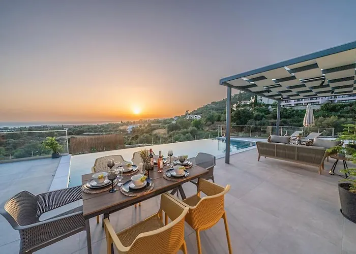 Villa Luxury Gjovana's 2 Svoronata
