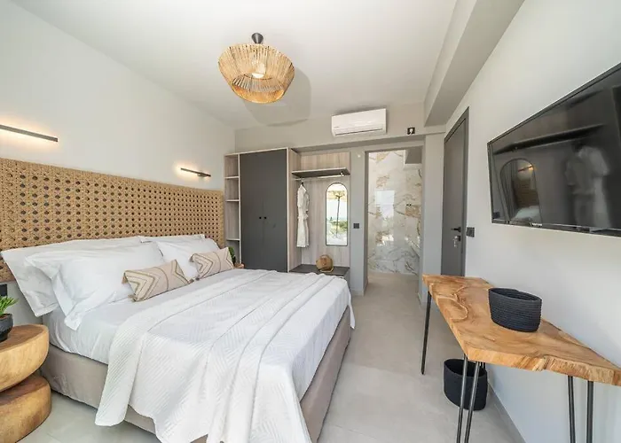 Luxury Gjovana's 2 Villa Svoronata