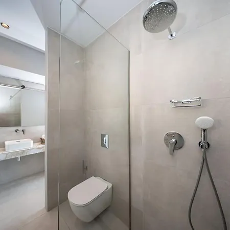 Vilă Luxury Gjovana's 2 *